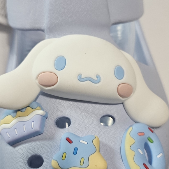 Sanrio Blue SlipOn CROC Style Sandals- Cinnamoroll Character & 8 Charms 35/36